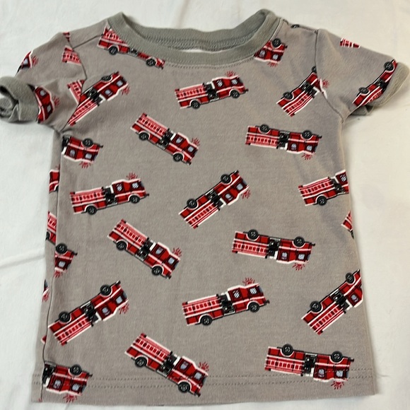 18-24M Firetruck pajamas (Old Navy) - Picture 3 of 6